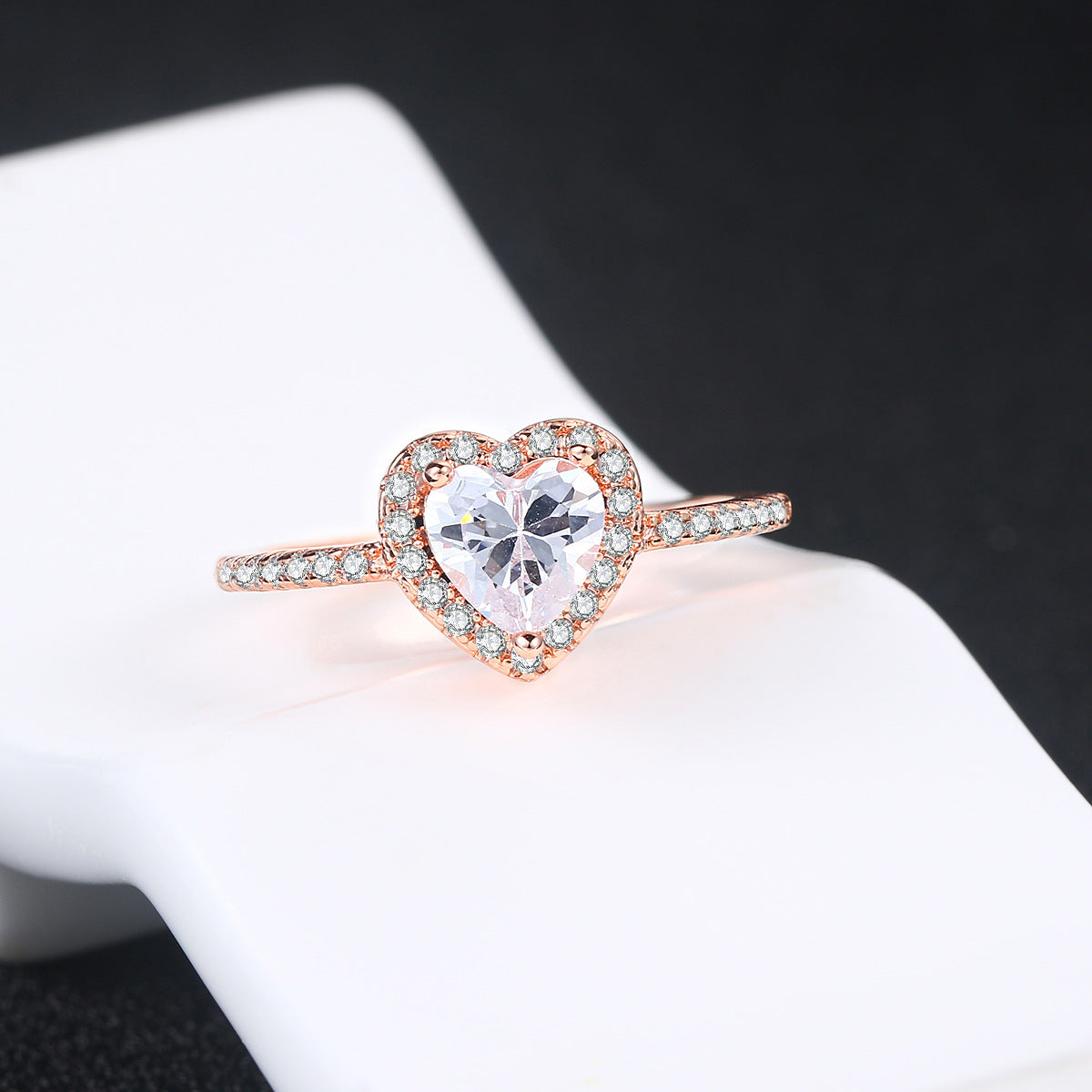 Wholesale Gold-plated Copper Heart-shaped Zircon Ring Set of Three