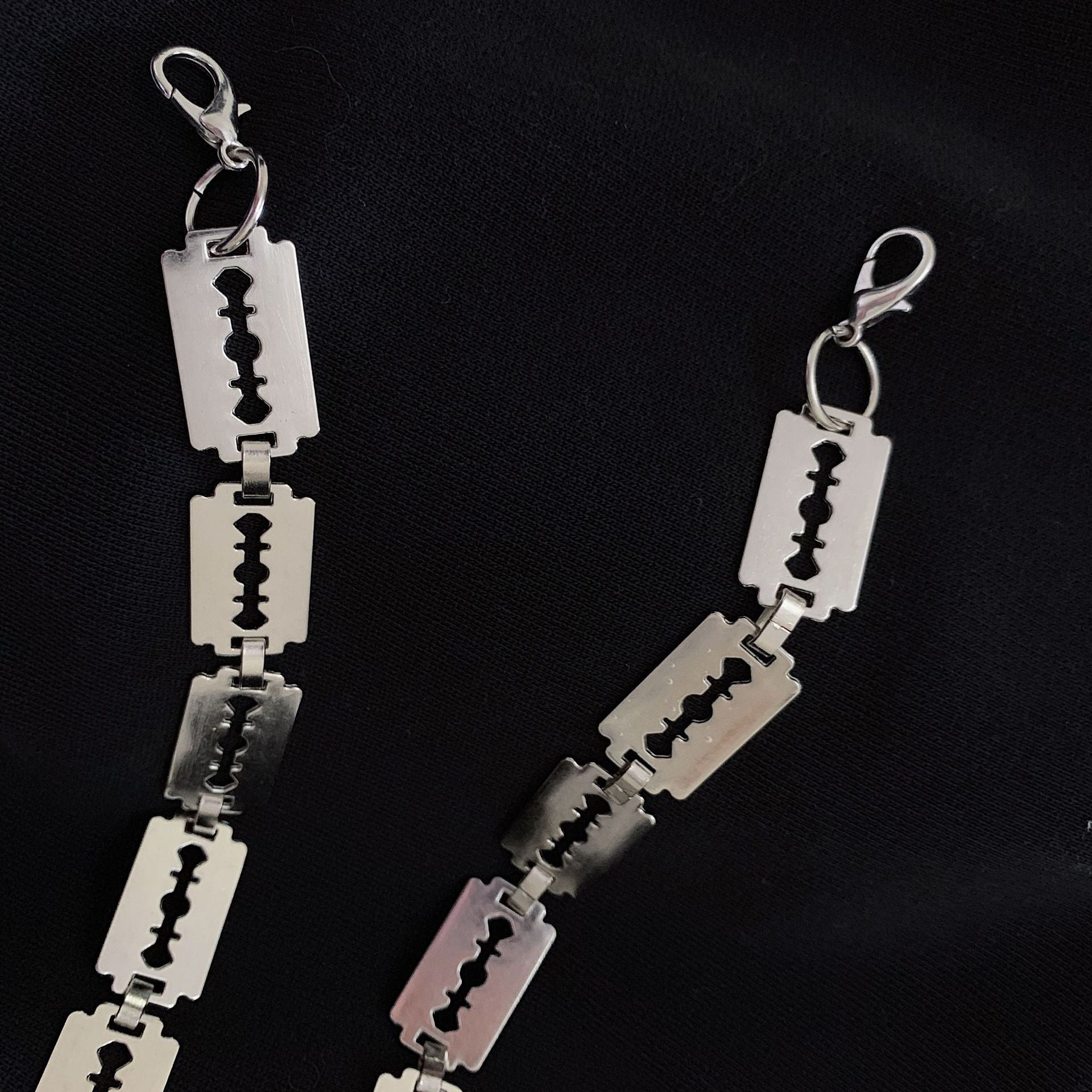 Wholesale Personalized Blade Alloy Necklaces