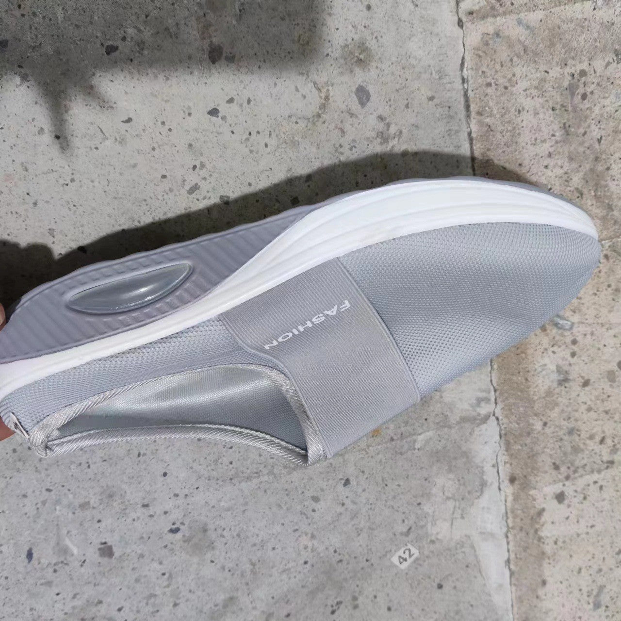 Wholesale large size Baotou slippers women breathable fly woven mesh pedal Half Drag