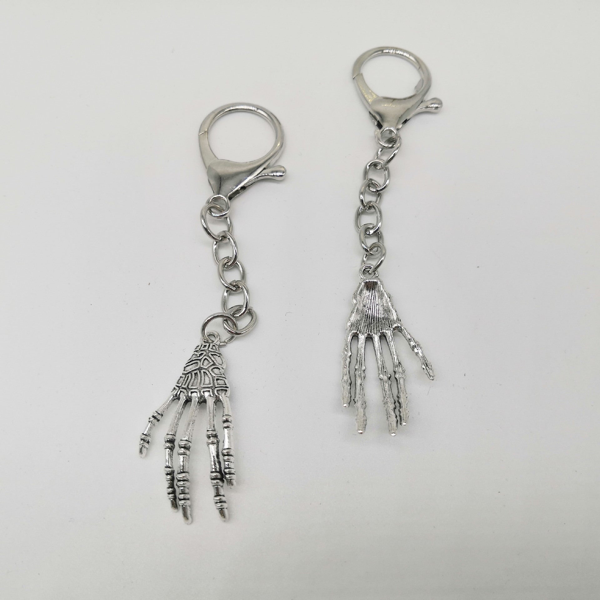 Wholesale Alloy Ghost Hand Keychain Black 8 Billiards