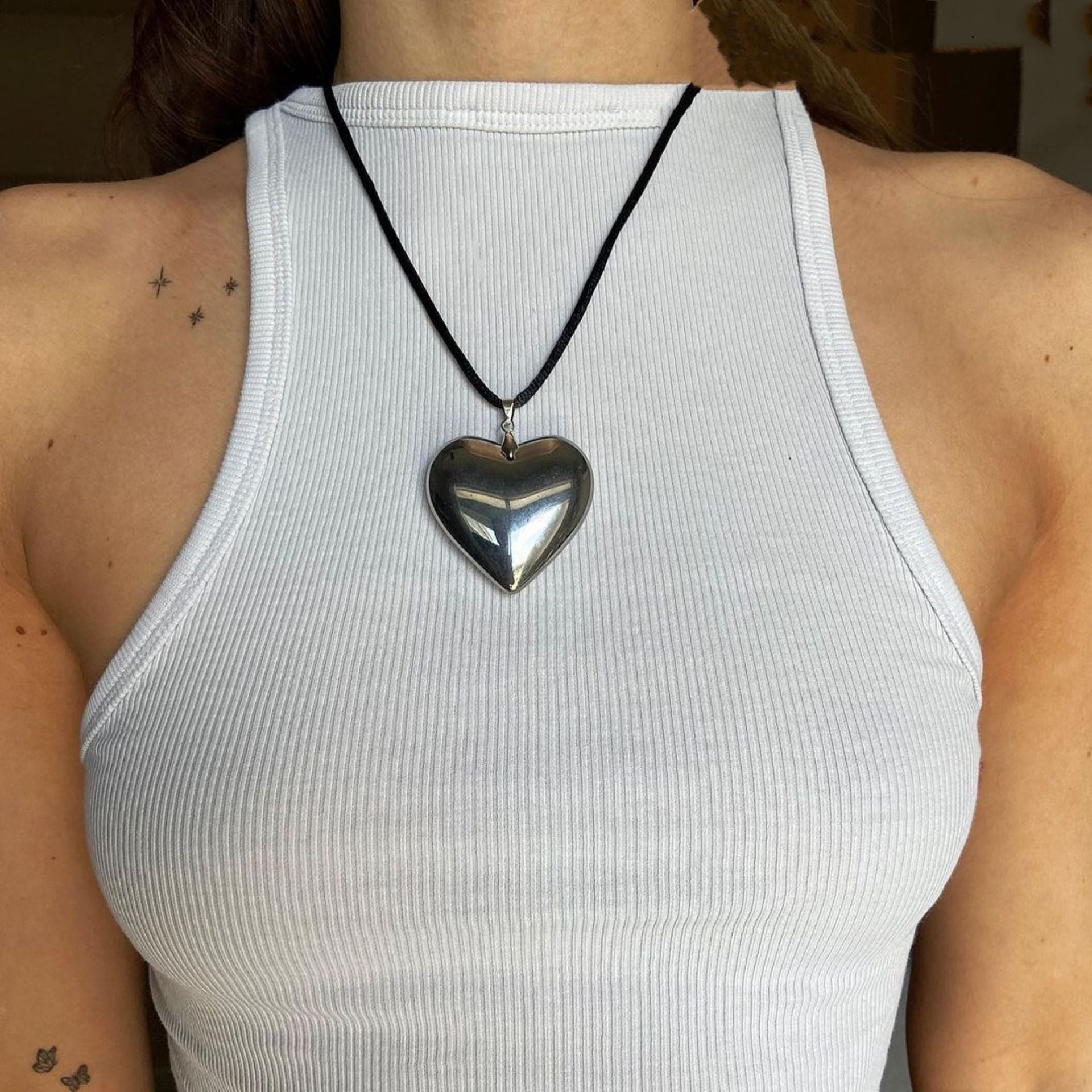 Wholesale Large Heart Pendant Alloy Necklaces