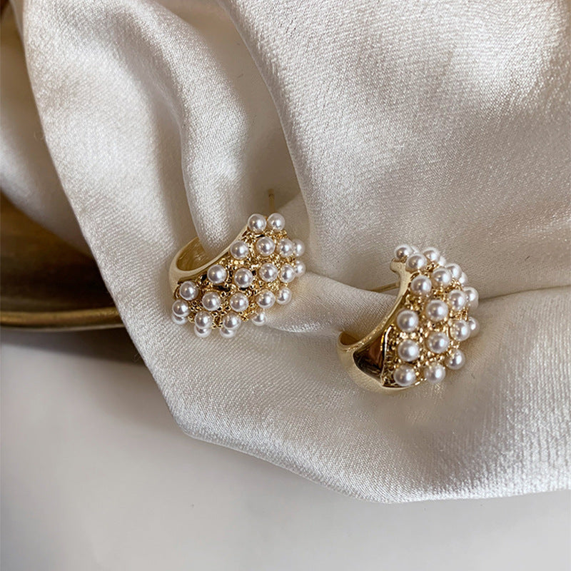 Wholesale Silver Pin C Shape Diamond Alloy Earrings