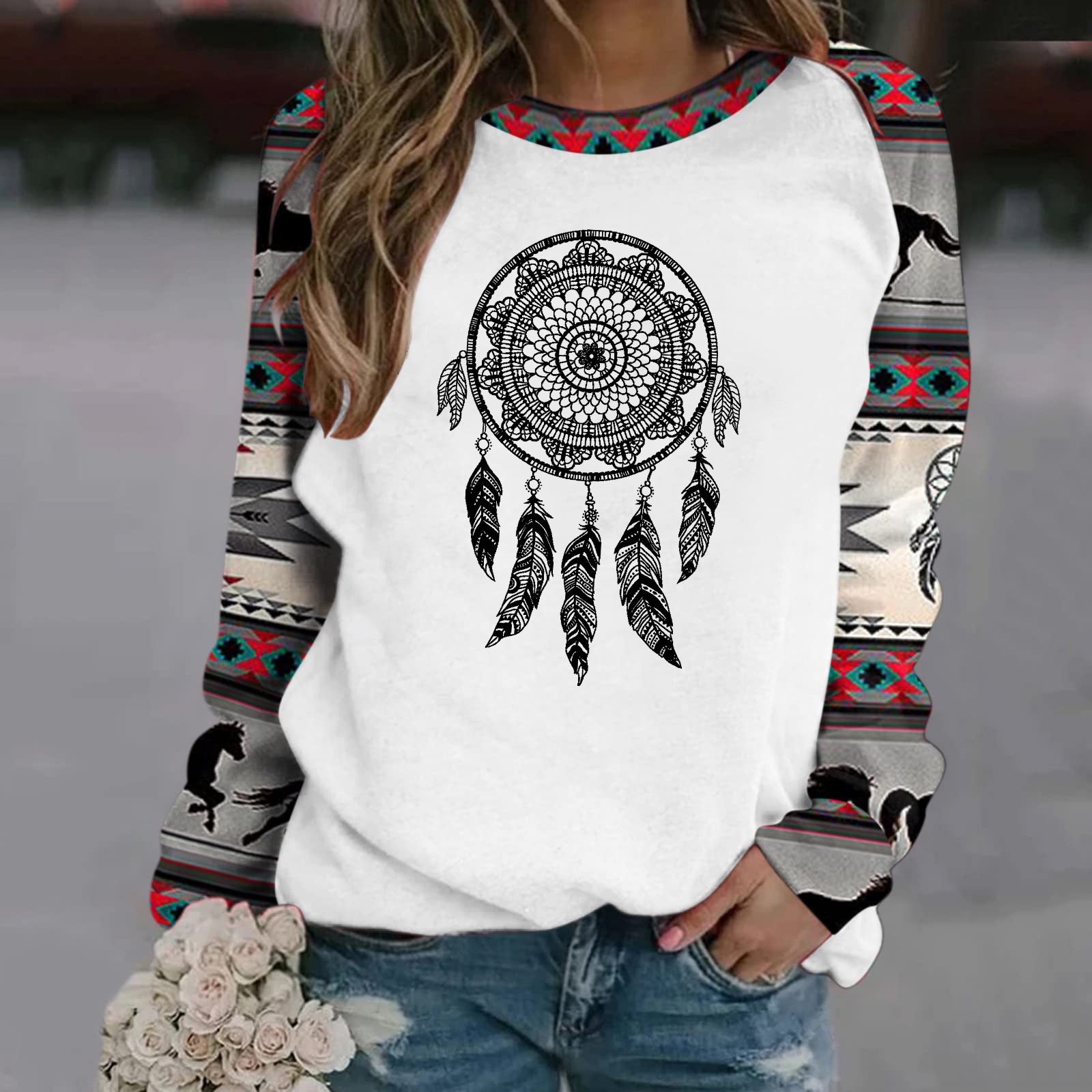 Wholesale Polyester Fiber Retro Digital Printed Raglan Long Sleeved Tops