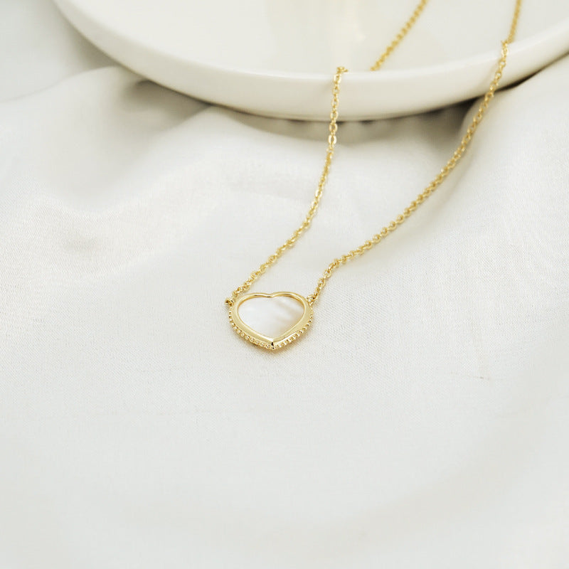 Wholesale Valentine's Day Stainless Steel Heart Fritillary Necklace