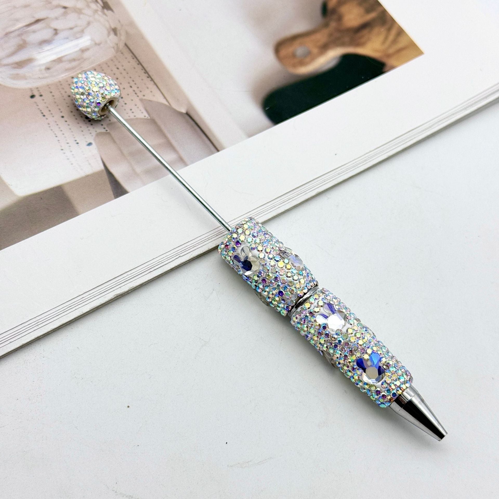 Wholesale Cute rabbit full diamond pen DIY colorful diamond bead pen