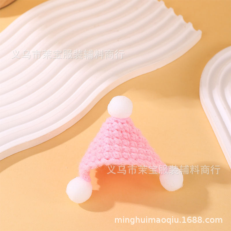 Wholesale 10pcs/pack Mini Knitted Pet Doll Triangle Hat Pet Accessories DIY Wool Doll Accessories