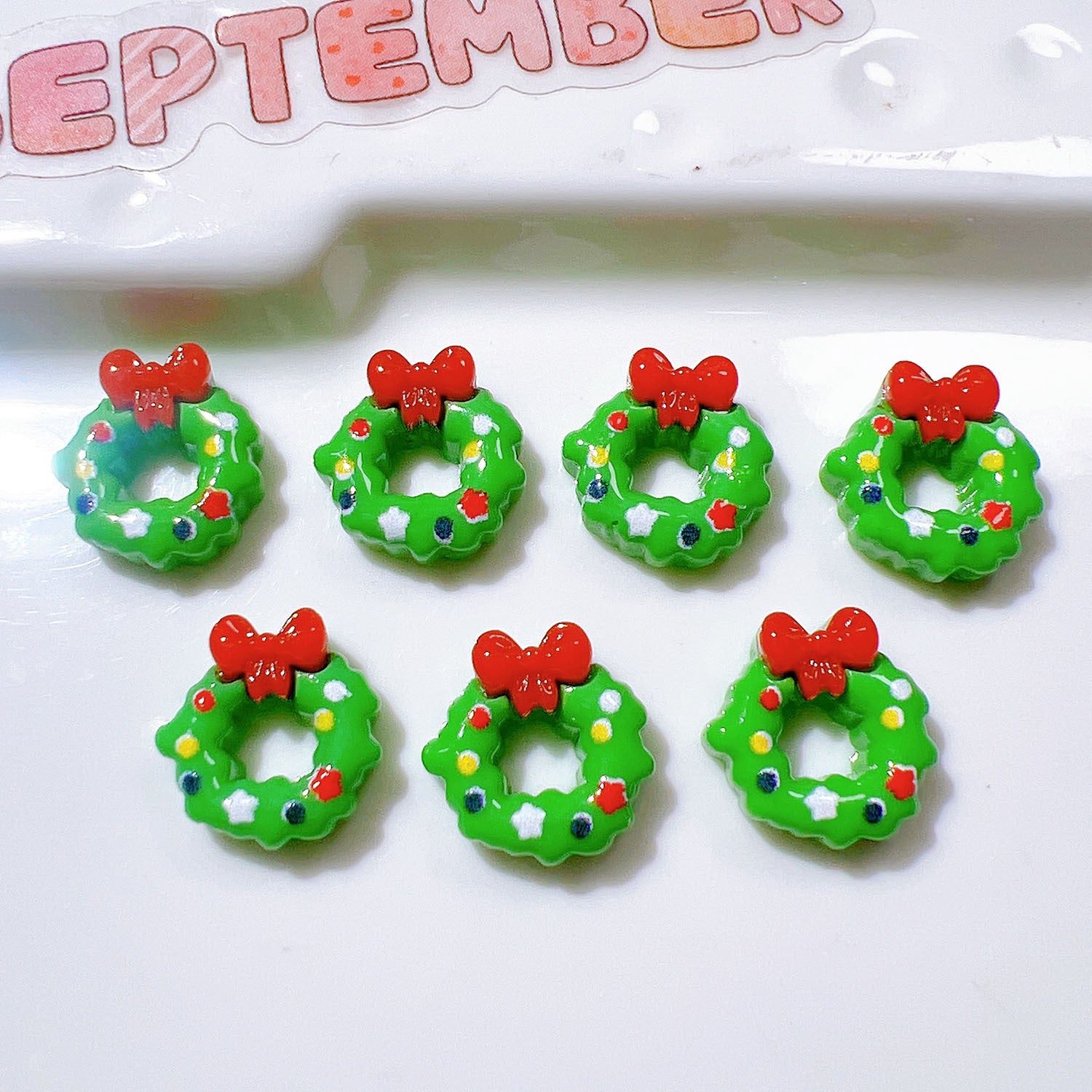 Wholesale 20pcs/pack Christmas resin accessories wholesale DIY handmade materials