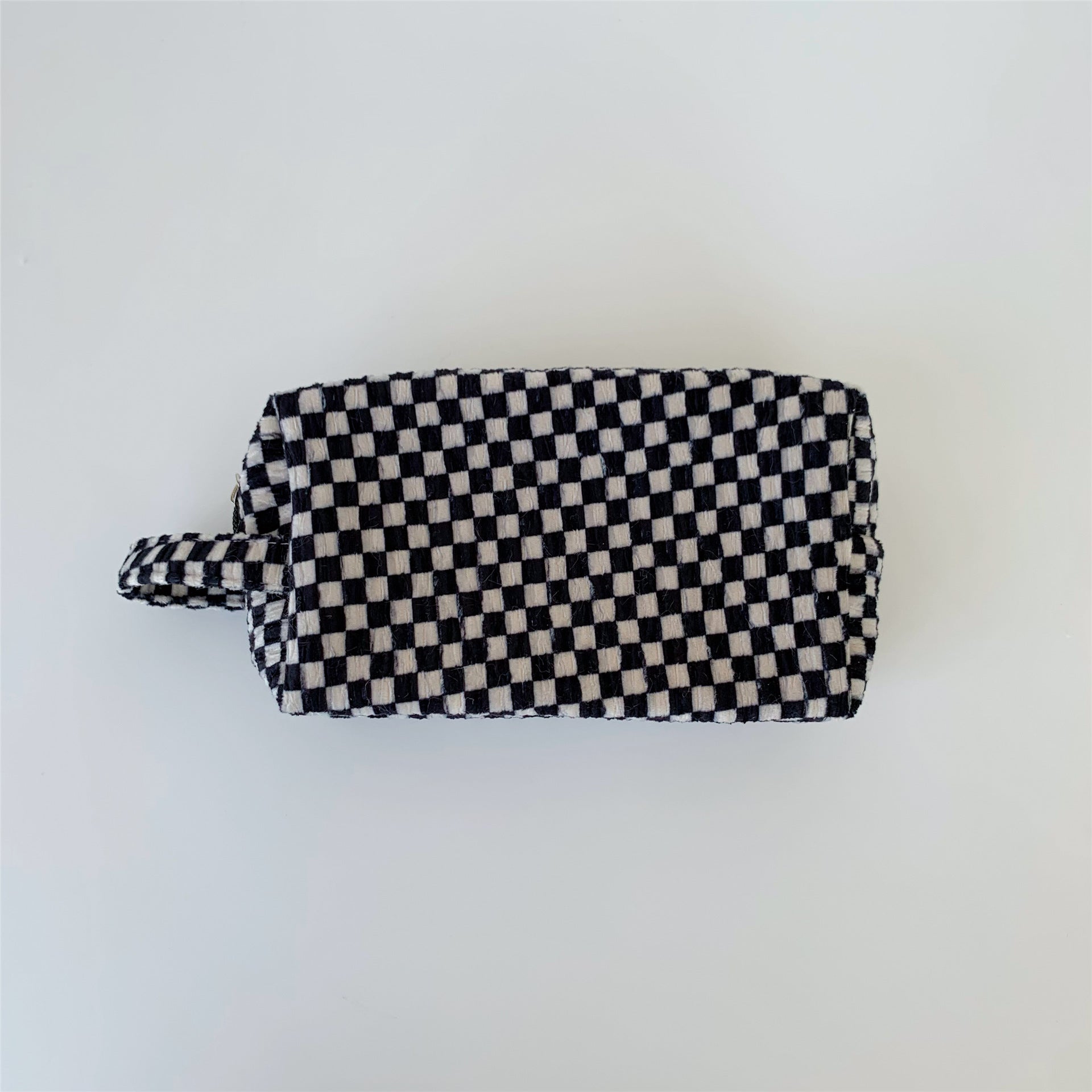 Wholesale Black and White Checkerboard Retro Pleated Velvet Plaid Cow Pattern Cosmetic Bag