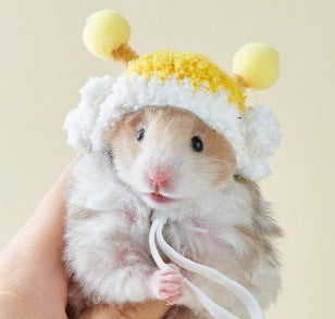 Wholesale plush cute small hat photography props handmade crocheted pet wool hat Winter Mini