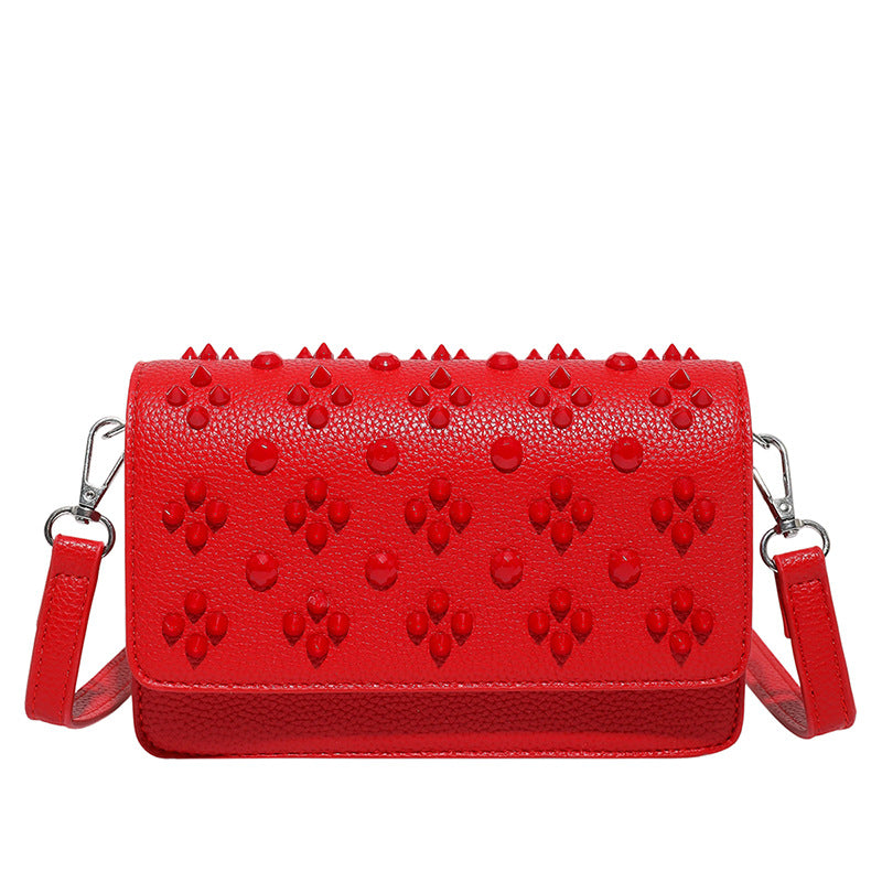 Wholesale Leather  Rivet bag trendy women' s personalized design small square bag