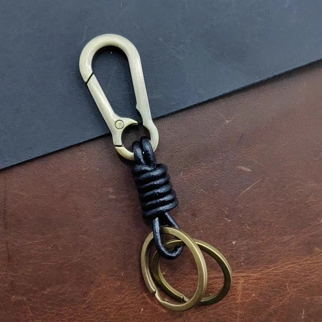 Wholesale metal lobster clasp personalized punk retro car alloy cowhide woven key chain