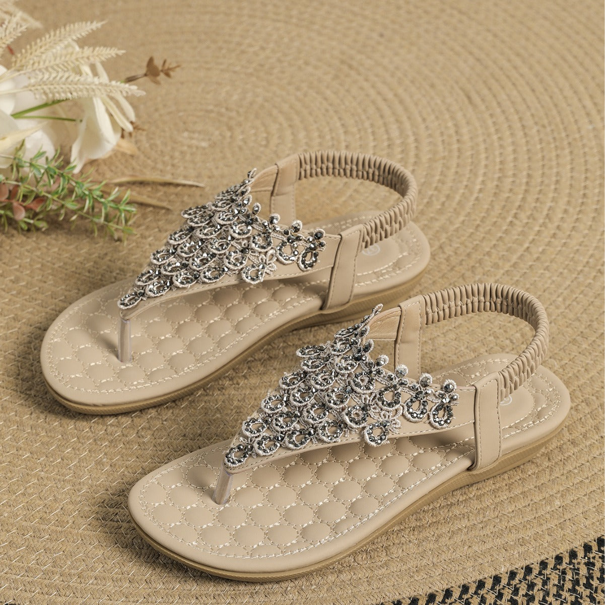 Wholesale Bohemian style ladies flip flops rhinestone handmade shoes