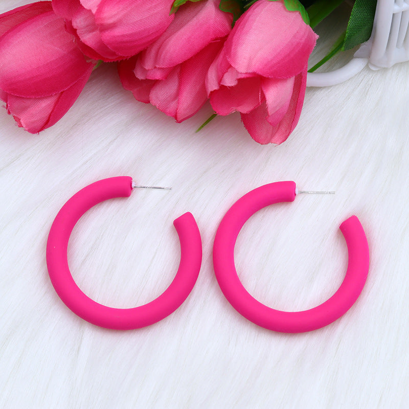 Color de caramelo al por mayor C Pendientes acrílicos de pintura en aerosol