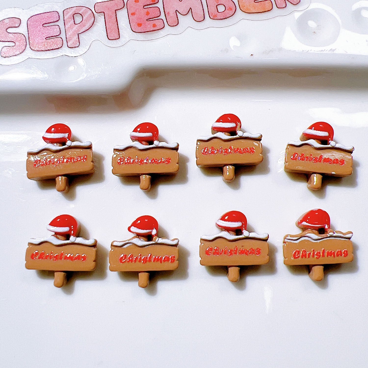 Wholesale 20pcs/pack Christmas resin accessories wholesale DIY handmade materials