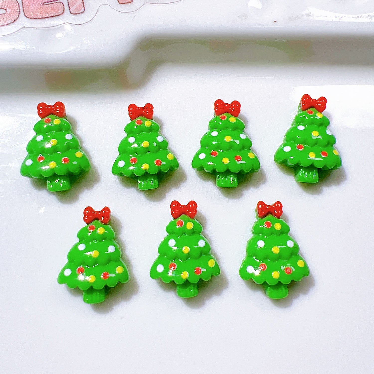 Wholesale 20pcs/pack Christmas resin accessories wholesale DIY handmade materials