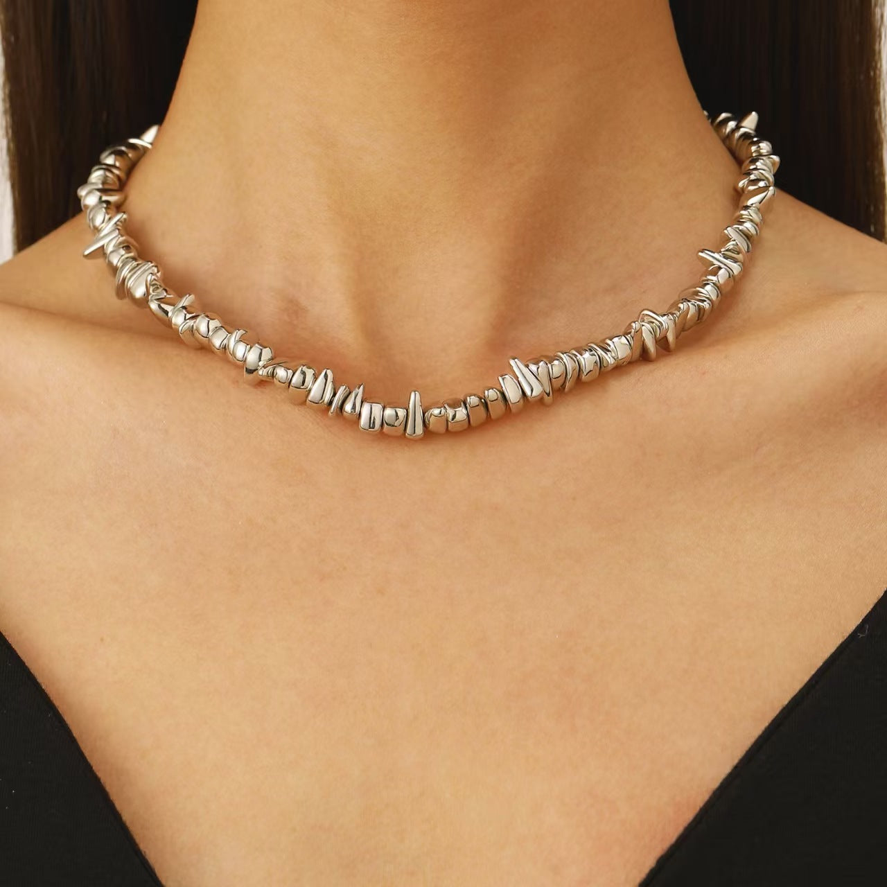 Wholesale Silver Geometric Heart Pendant Necklace