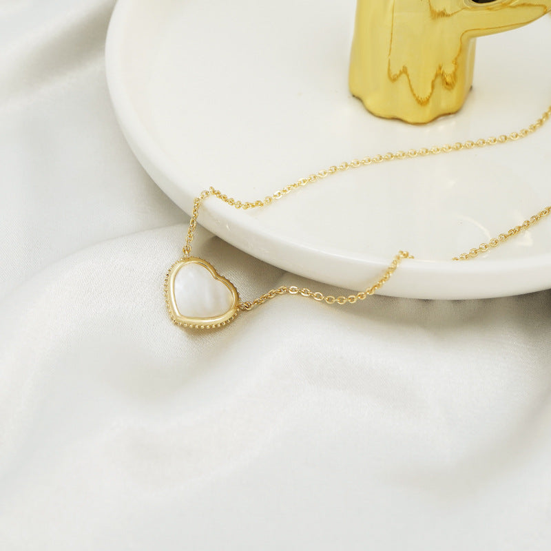 Wholesale Valentine's Day Stainless Steel Heart Fritillary Necklace