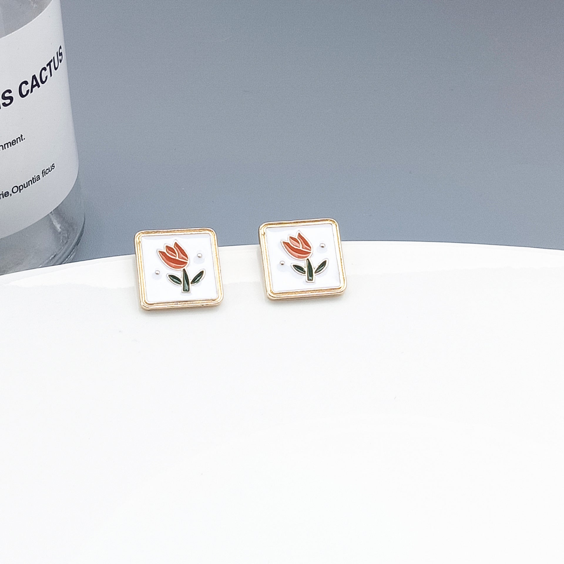 Wholesale Gentle French retro tulip flower earrings