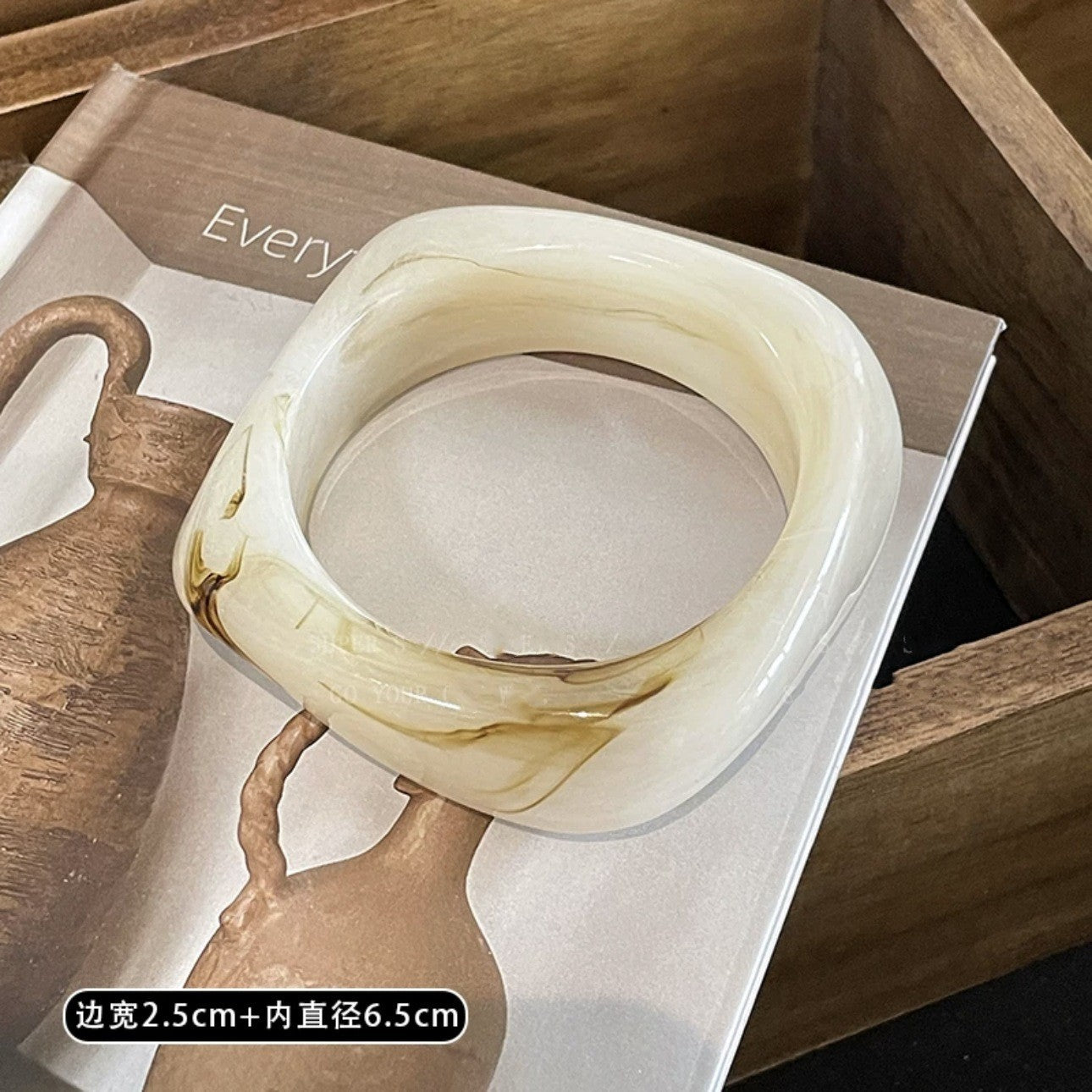 Wholesale Vintage Acrylic Geometric Irregular Ring Resin Bracelet