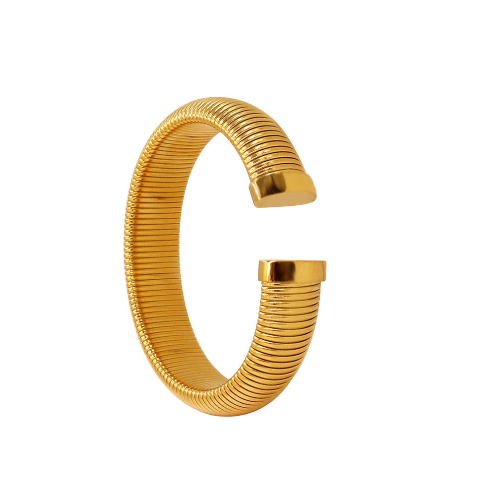 Wholesale Fashionable C-shaped Titanium Steel 18K Gold Open Bracelet