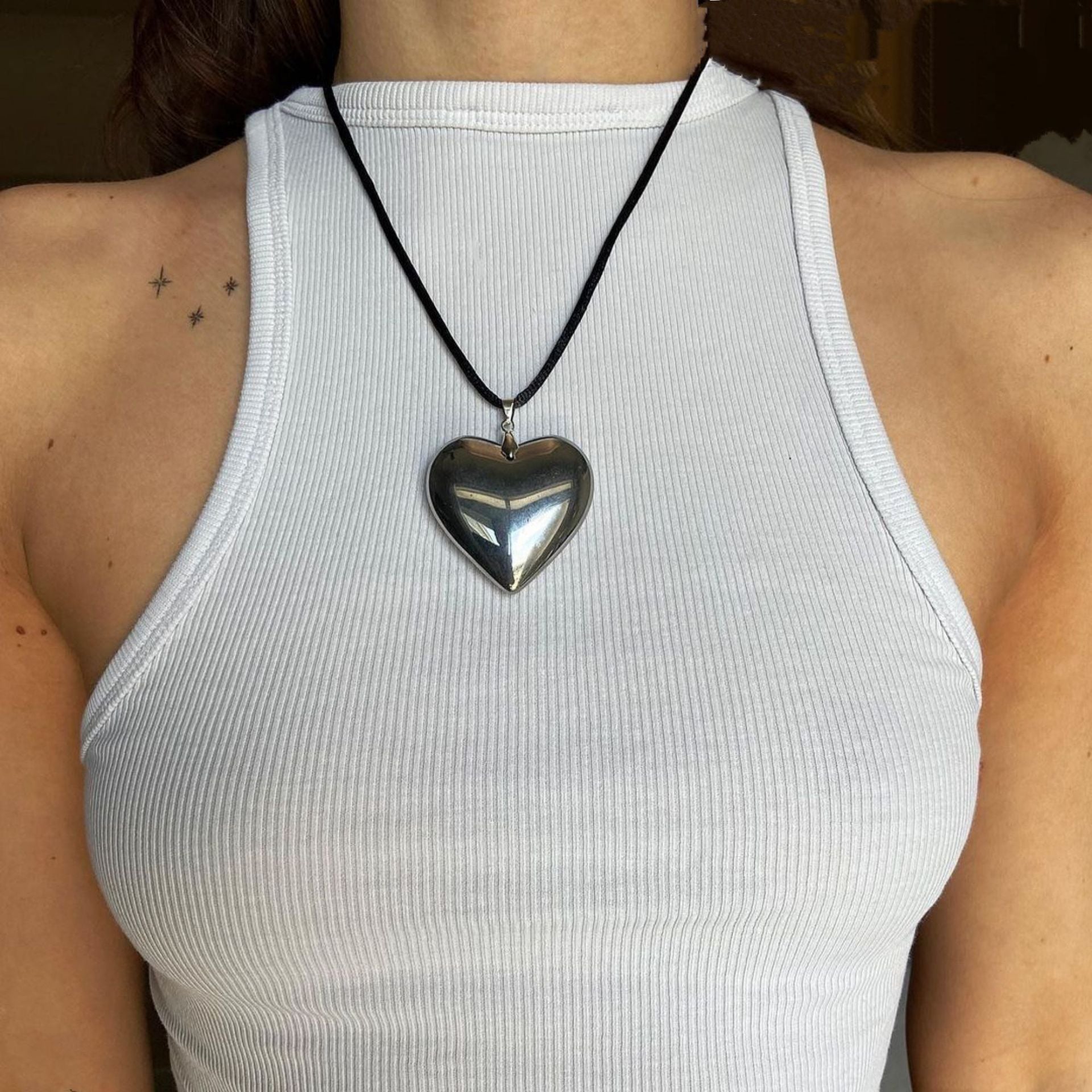 Wholesale Large Heart Pendant Alloy Necklaces