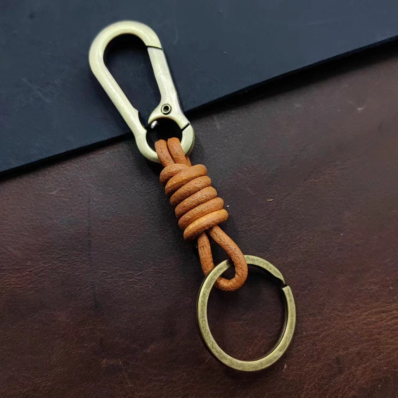 Wholesale metal lobster clasp personalized punk retro car alloy cowhide woven key chain