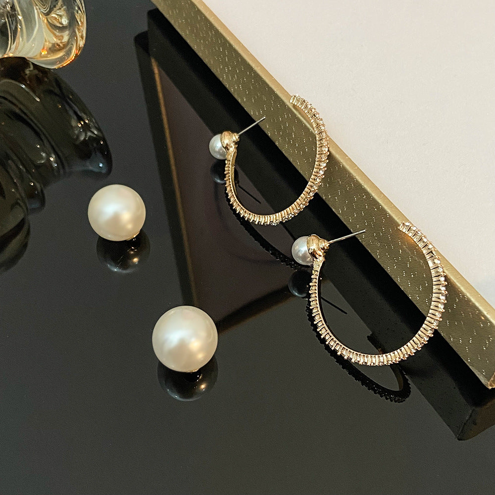 Wholesale Geometric Pearl Studded Diamond Alloy Earrings