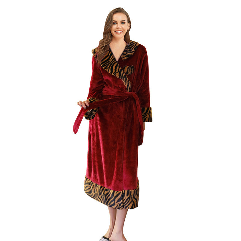 Wholesale Autumn and Winter Fashion Light Luxury Personality High-end Robe Leopard Print Wine Red Flannel Cardigan Pajamas