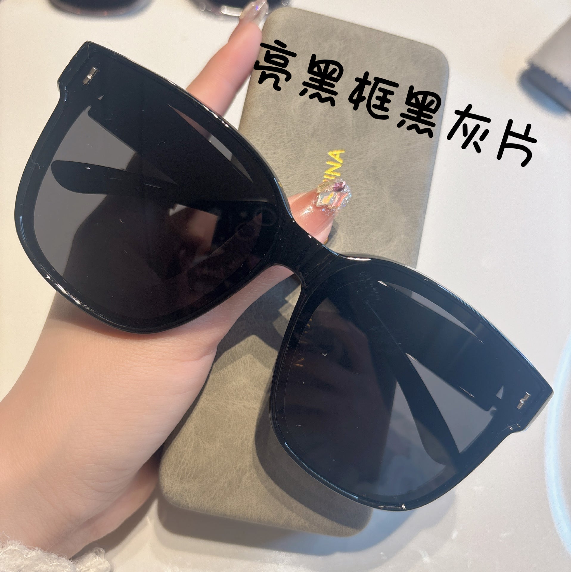 Wholesale Women's myopia glasses with polarized sunglasses