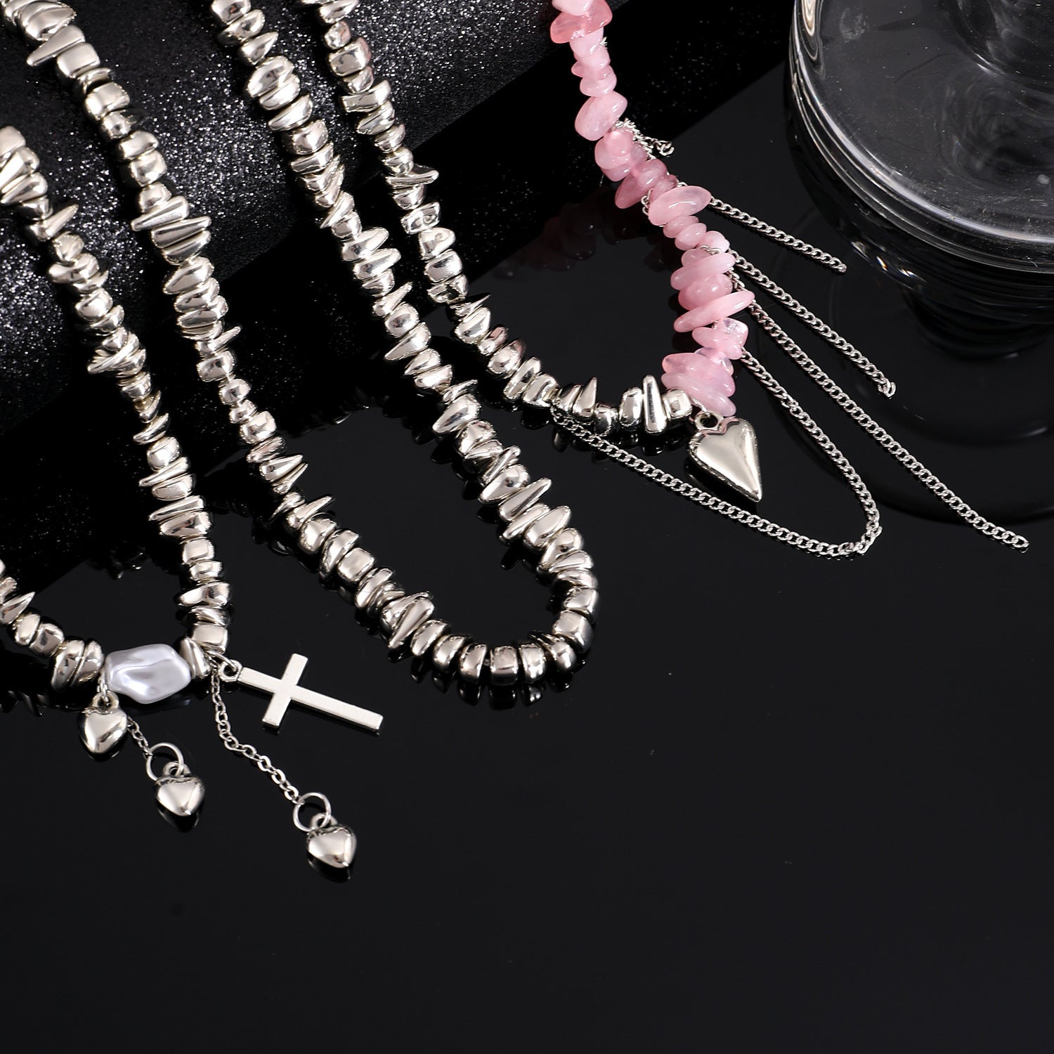 Wholesale Silver Geometric Heart Pendant Necklace