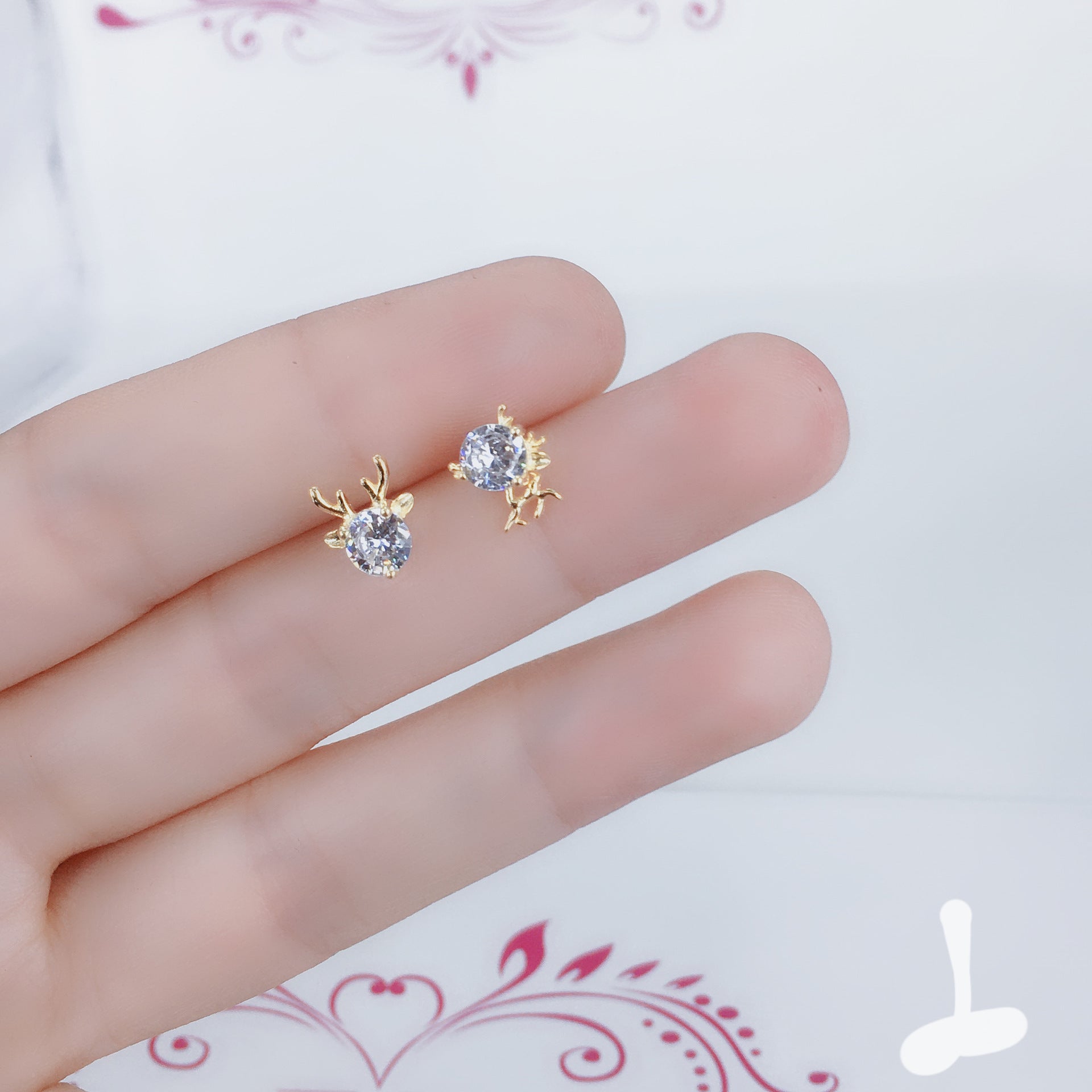 Wholesale Simple Small Exquisite Design Sense 925 Sterling Silver Earrings