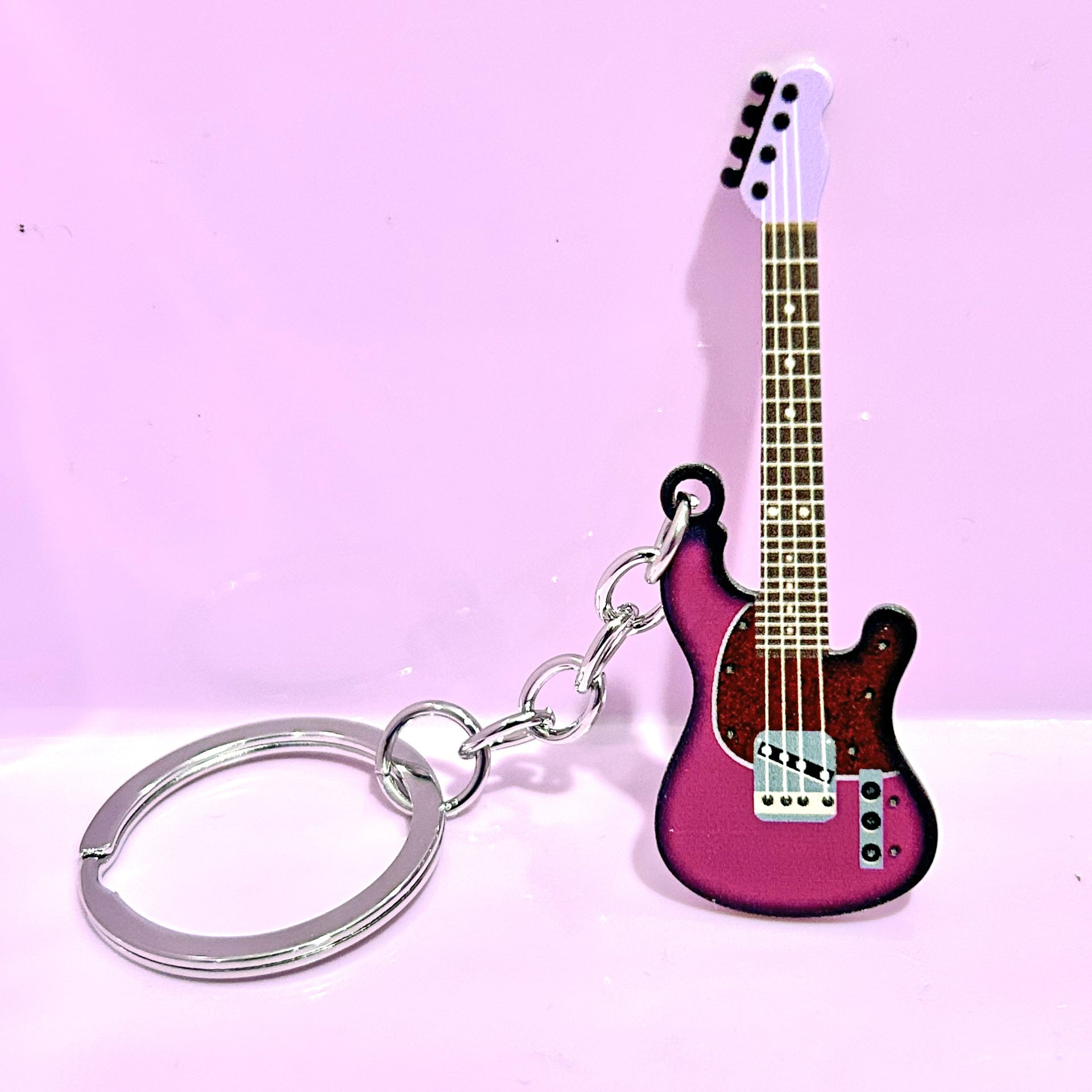 Wholesale  metal stainless steel  color hip hop guitar keychain
