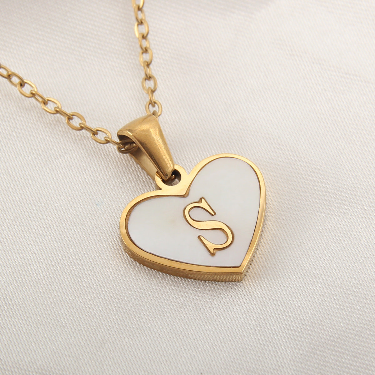 Wholesale Heart Shape Shell Stainless Steel Necklaces