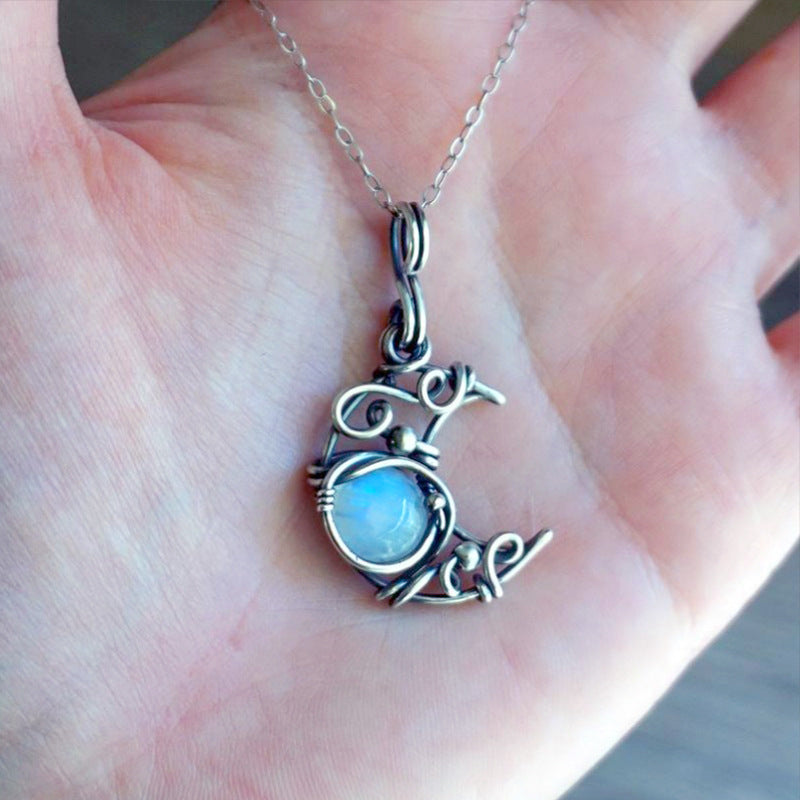 Wholesale Moonstone Moon Pendant Alloy Necklace