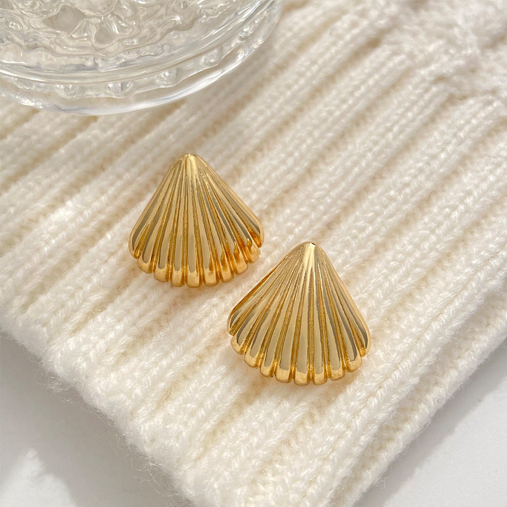 Wholesale Shell Alloy Earrings