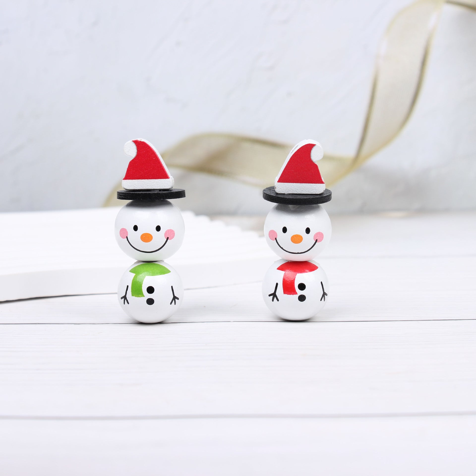 Wholesale 20PCS DIY 20mm Christmas Snowman Scarf Wooden Beads