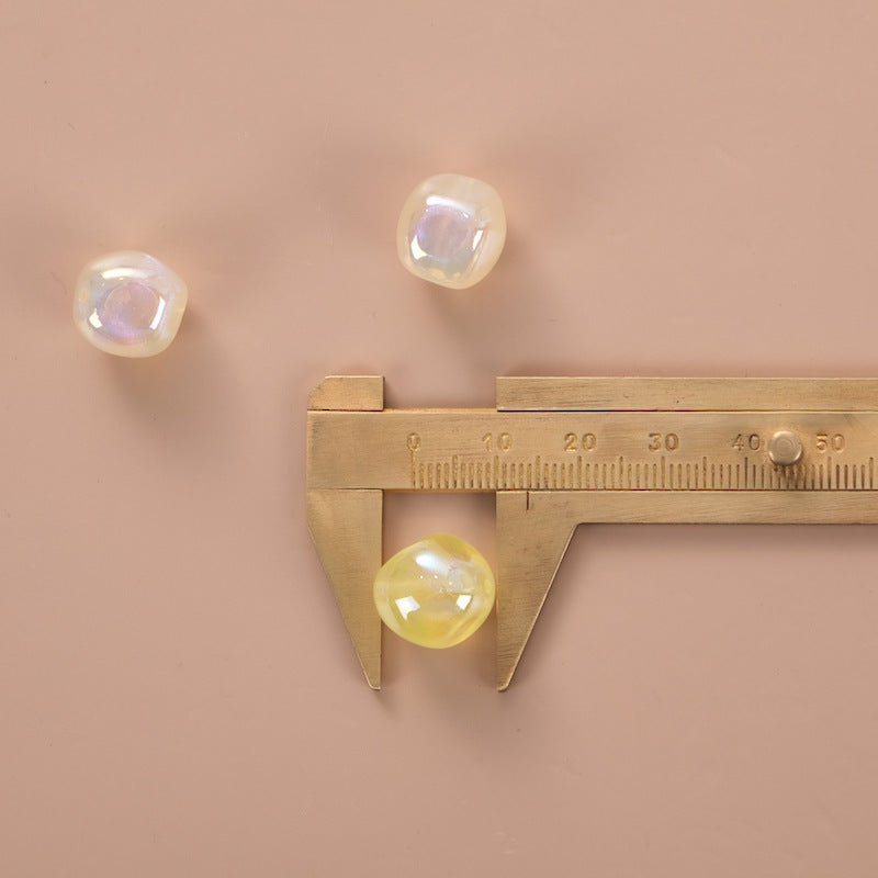 200pcs al por mayor/paquete Lemon Yellow Lacquer Perforated Round Beads