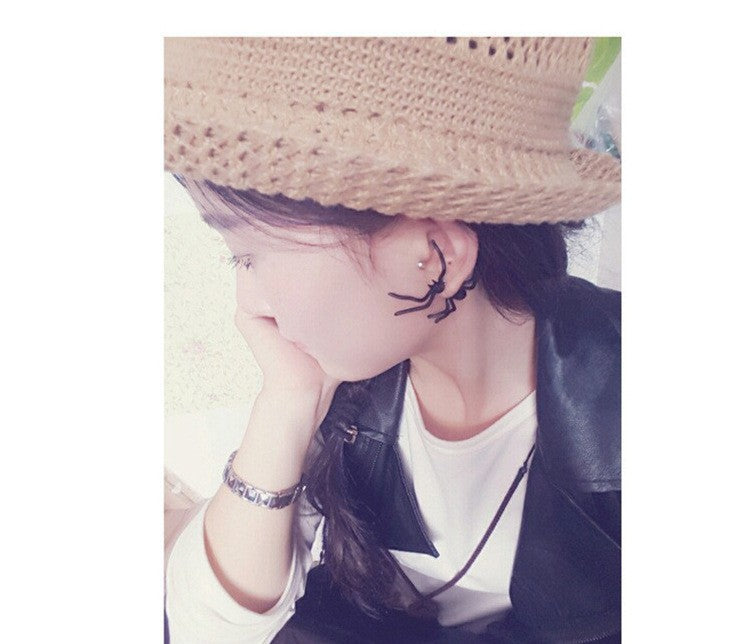 Pendientes de aleación de araña negra al por mayor