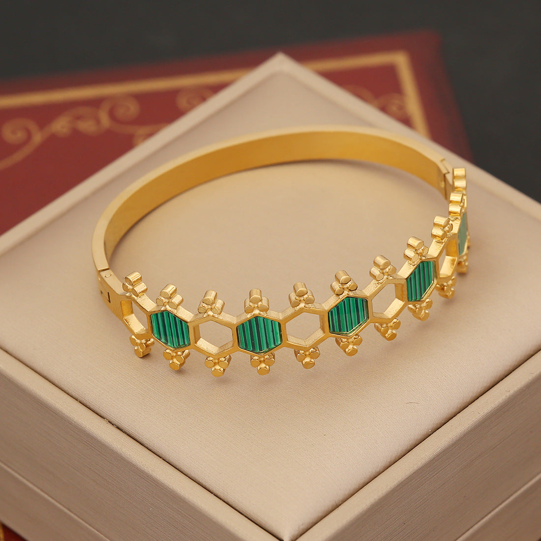 Wholesale Vintage Emerald Stainless Steel Zircon Bracelet
