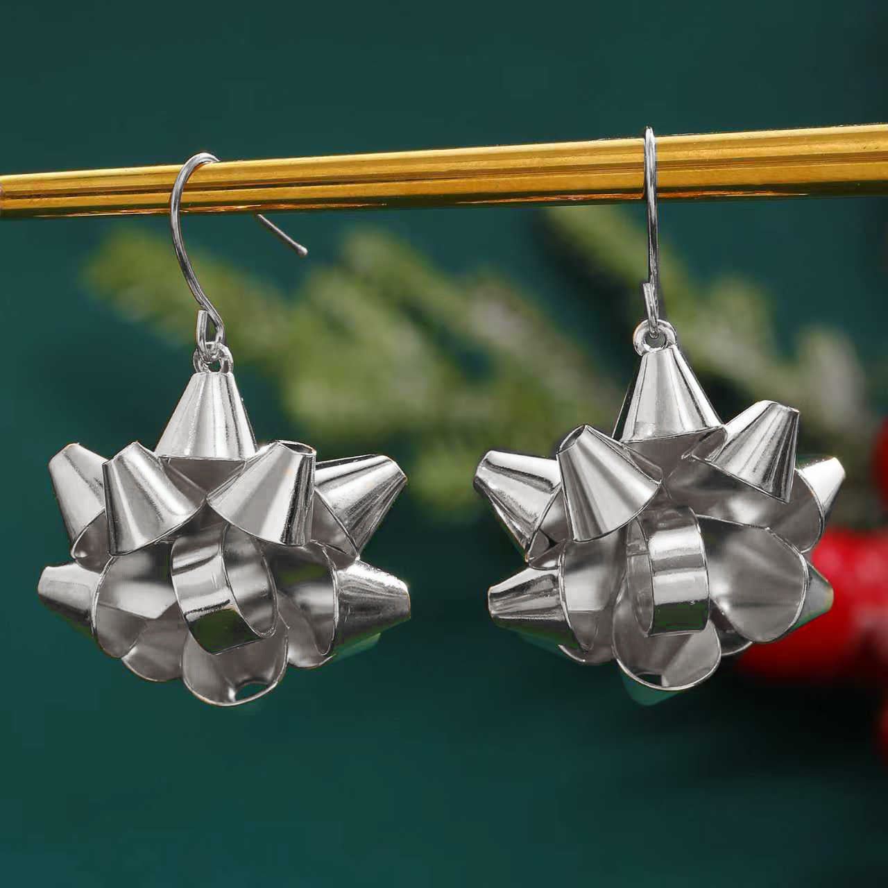 Wholesale Christmas colorful red and green earrings