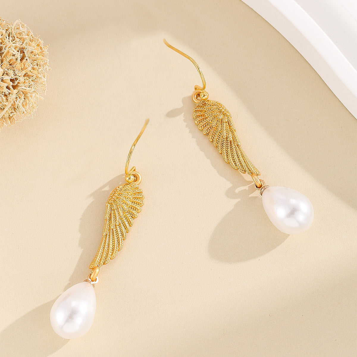 Wholesale Gold Wing Alloy Earrings