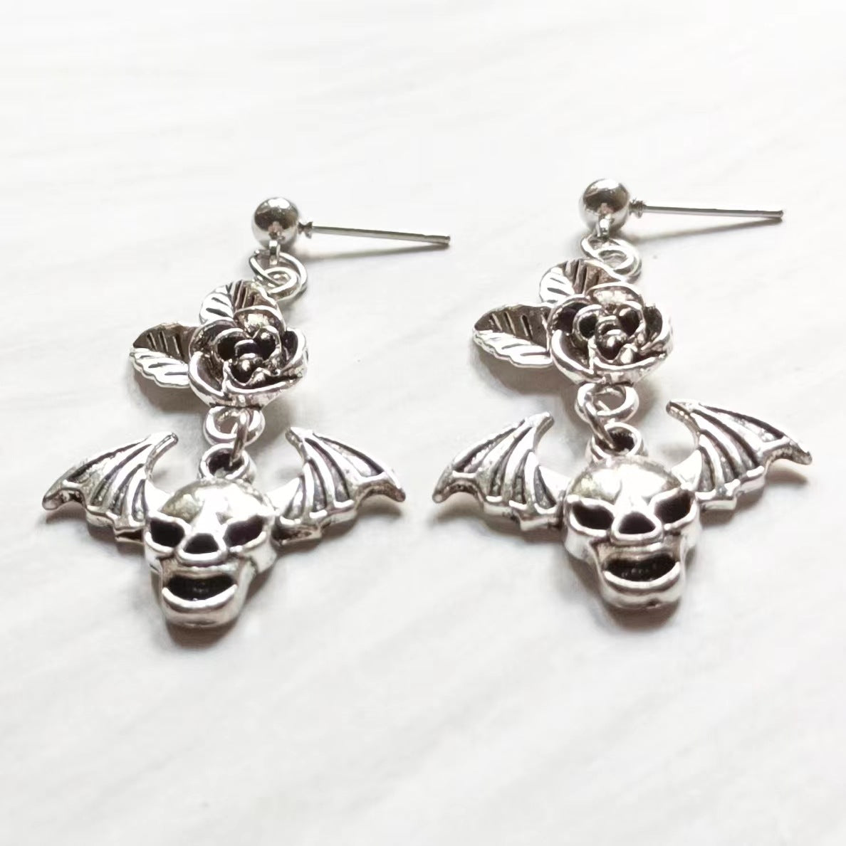Wholesale Gothic Rose Bat Wings Skull Pendant Earrings
