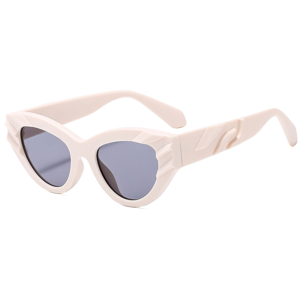 Wholesale Sun Protection Cat-eye Retro PC Sunglasses