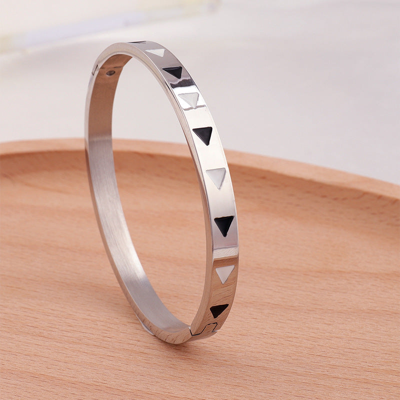 Wholesale Titanium Steel Fashion Stainless Steel Love Bracelet