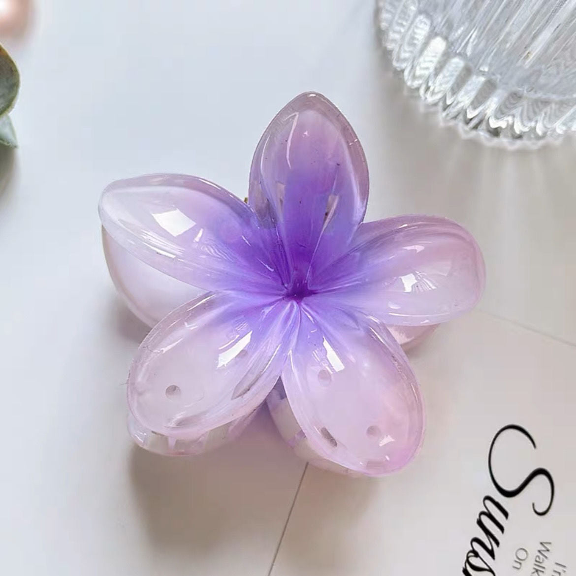 Wholesale color simulation egg holiday wind side gradient flower lady shark clip