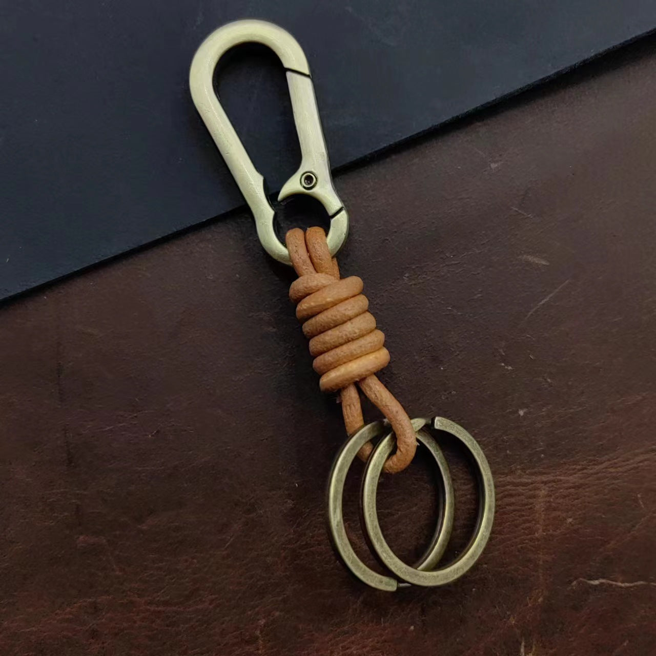 Wholesale metal lobster clasp personalized punk retro car alloy cowhide woven key chain