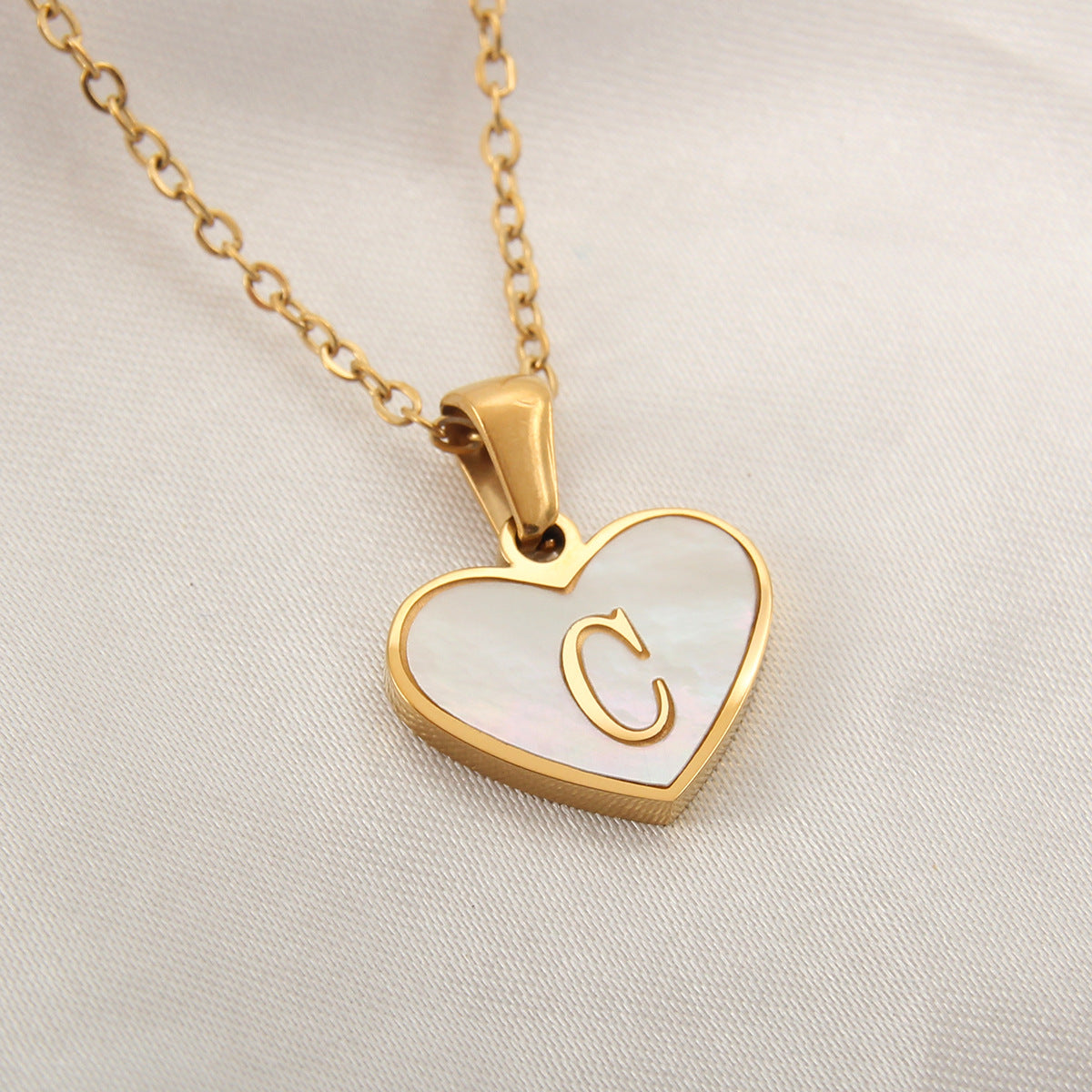 Wholesale Heart Shape Shell Stainless Steel Necklaces