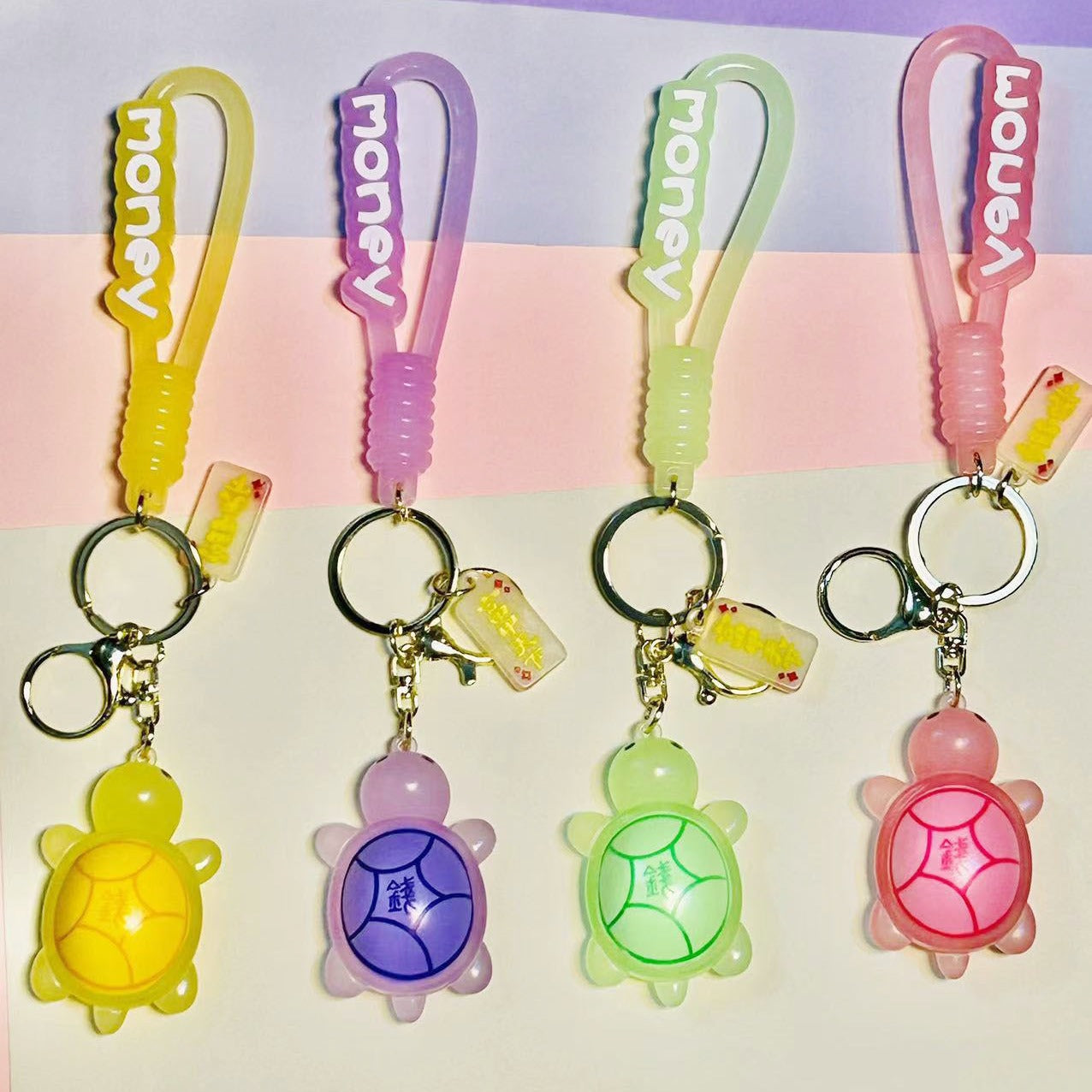 Wholesale Internet Celebrous Luminous Money Little Turtle Keychain Cute School Bag Pendant Key Chain Accessories Doll Machine Gift Keychains