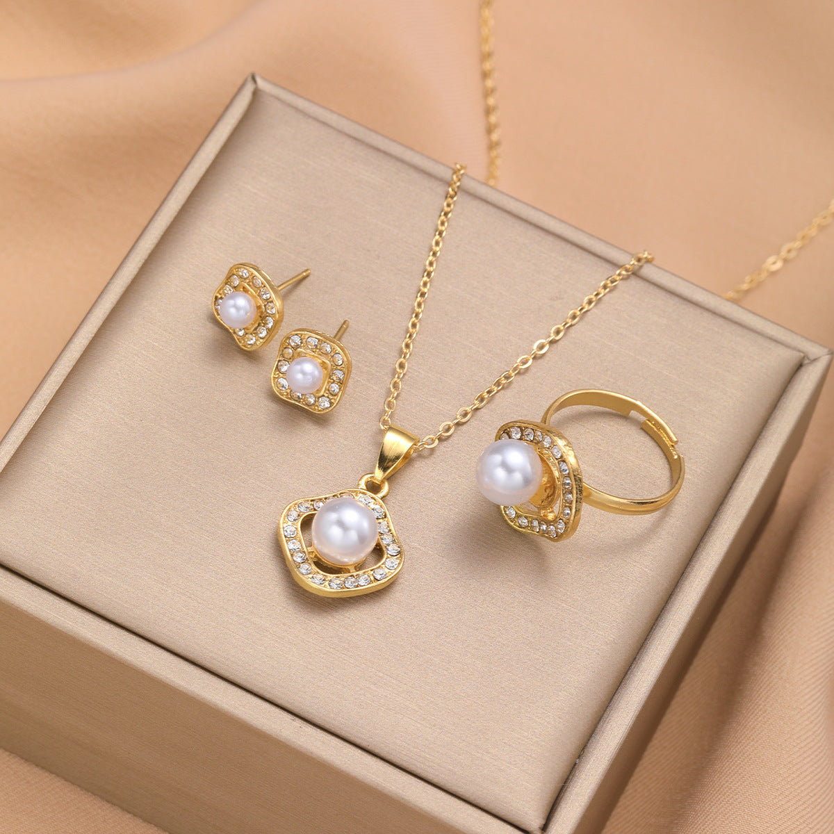 Wholesale Fashion Creative High-end Design Diamond Square Imitation Pearl Earrings Ring Necklace Set