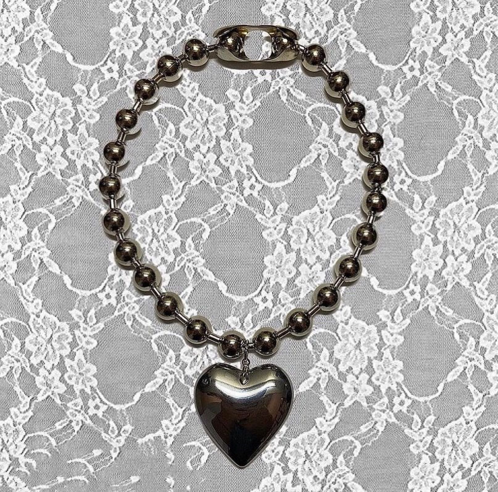 Wholesale Large Heart Pendant Alloy Necklaces